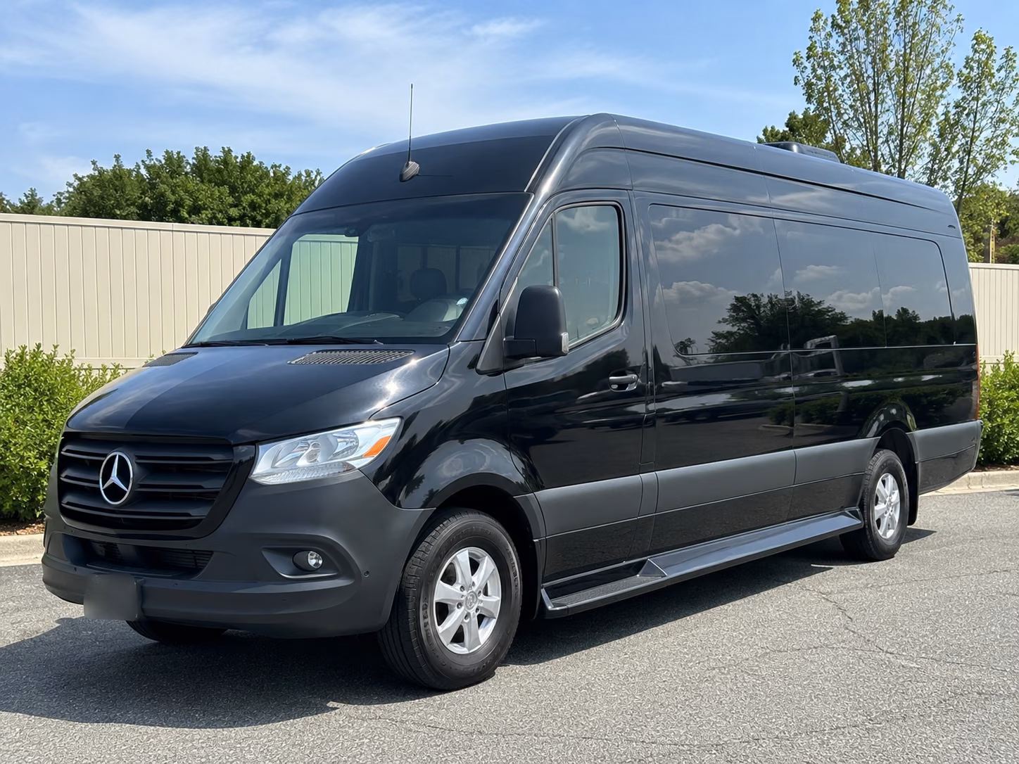 chattanooga 10 passenger sprinter van