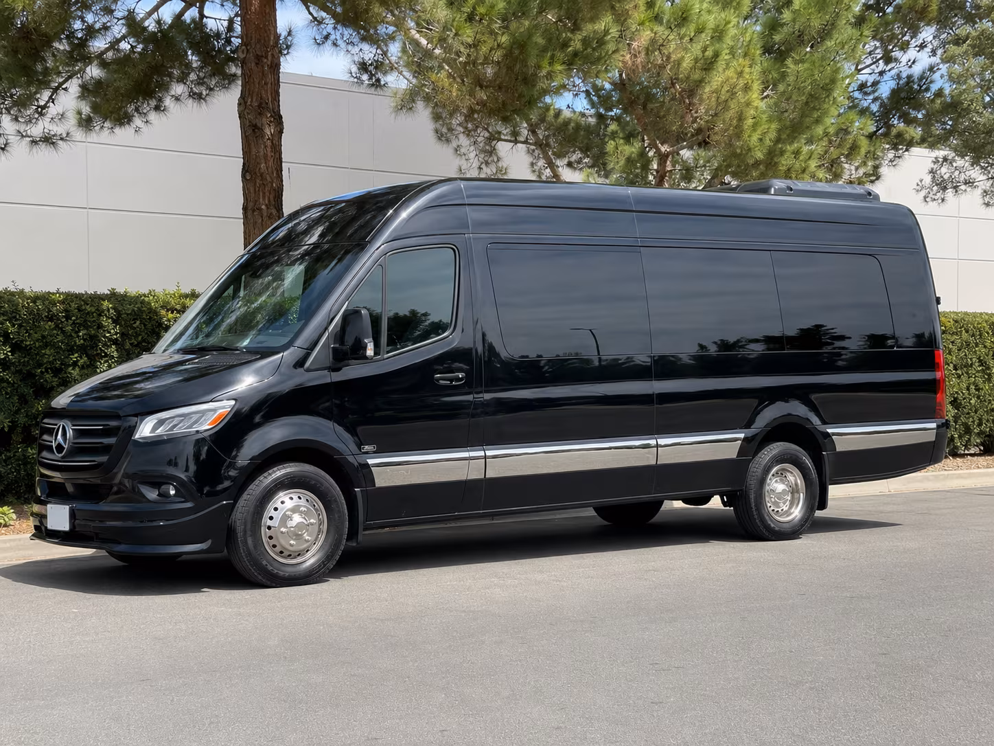 chattanooga 15 passenger sprinter van