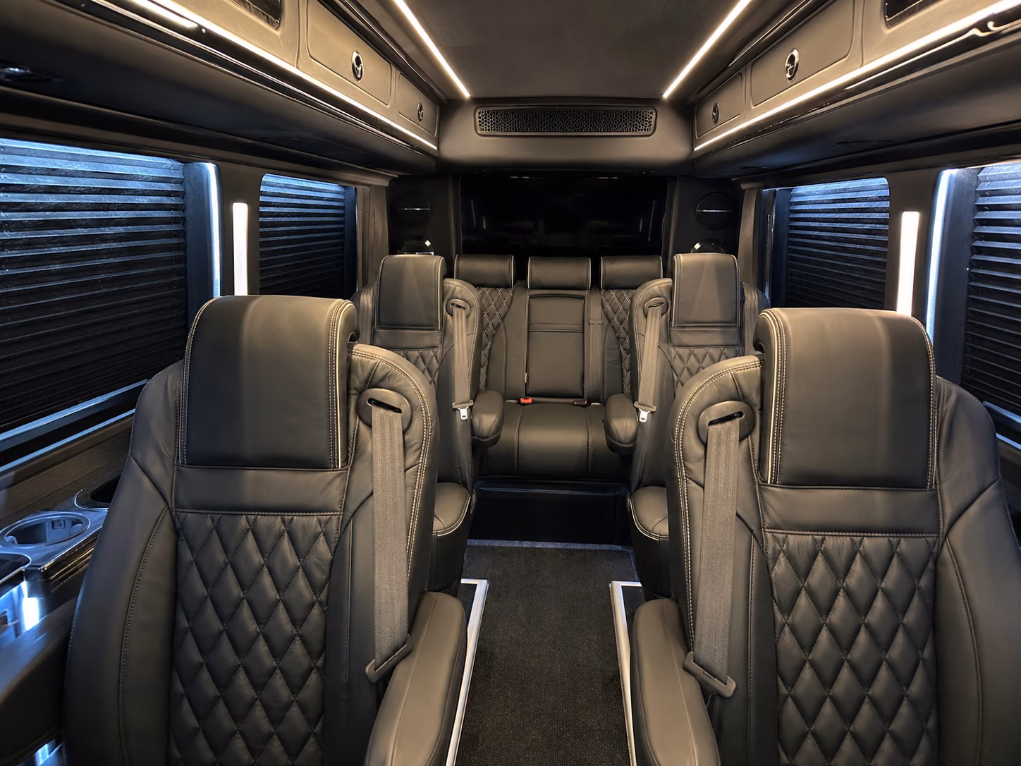 find the perfect transportation for your next airport transfer 2